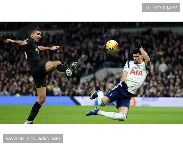 热刺2-2逼平曼城，索兰克脚后跟垫射扳平比分